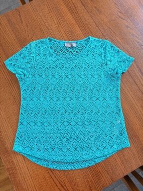Chico’s Size 2 Teal Mesh Tee (Size Large)